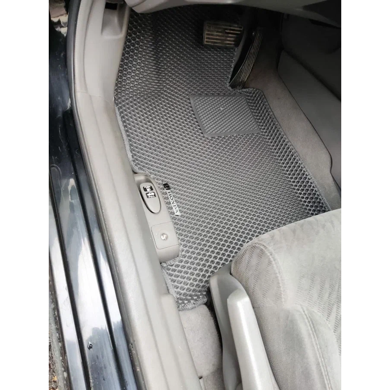 коврики эва для honda-civic-viii-kupe-amerikanka-2005-2012_08-03-24_02-27-35_781.webp